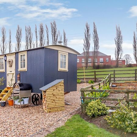 The Lambing Shed Villa Ryhill Екстериор снимка