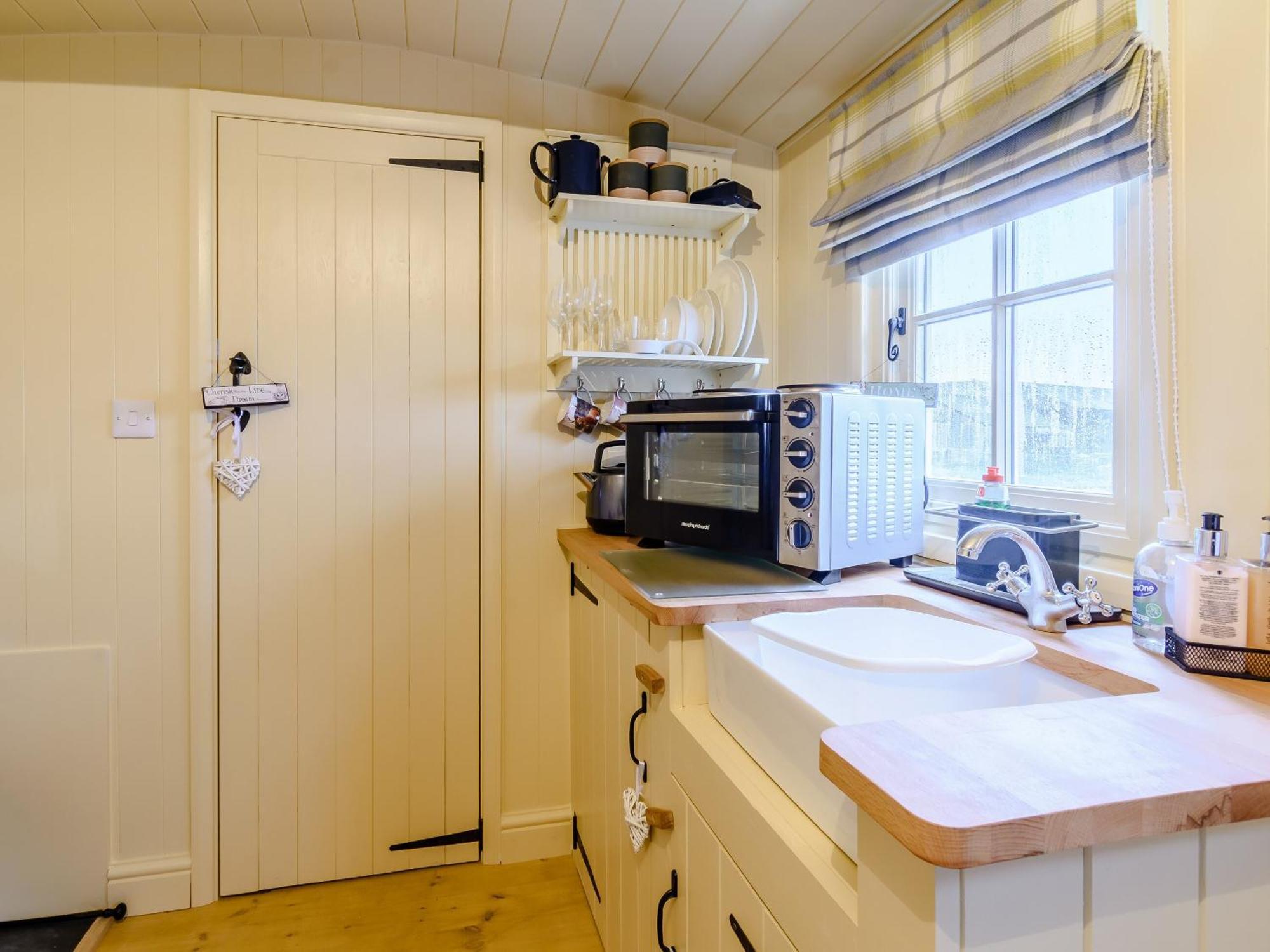 The Lambing Shed Villa Ryhill Екстериор снимка
